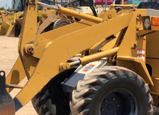 ขายรถตักล้อยาง KOMATSU WA30-2 นำเข้าเองจากญี่ปุ่น สภาพสวยพร้อมใช้ มีVDOการทำงานครับ