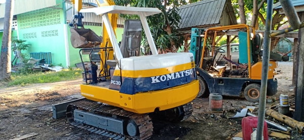 ขายด่วนครับ PC30-6เตรื่อง อิเซกิ ขายด่วนครับ PC30-6เตรื่อง อิเซกิ