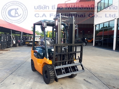 ขาย รถโฟล์คลิฟท์ TOYOTA รุ่น 7-FD18