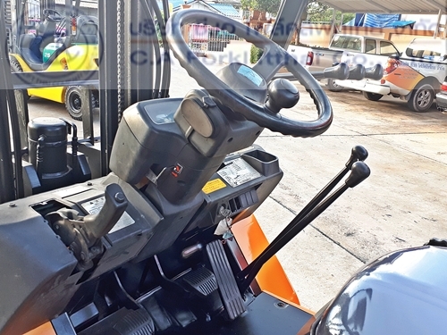 ขาย รถโฟล์คลิฟท์ TOYOTA รุ่น 7-FD18