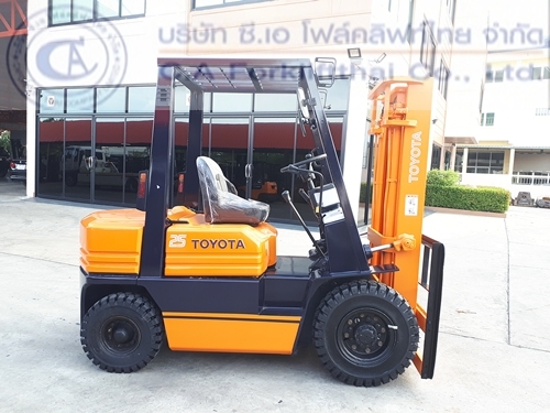 ขาย รถโฟล์คลิฟท์ TOYOTA รุ่น 5-FD25
