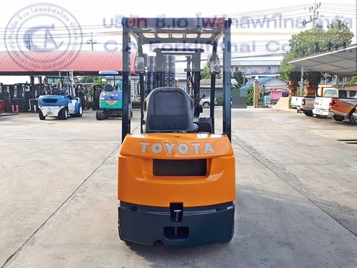 ขาย รถโฟล์คลิฟท์ TOYOTA รุ่น 7-FD18