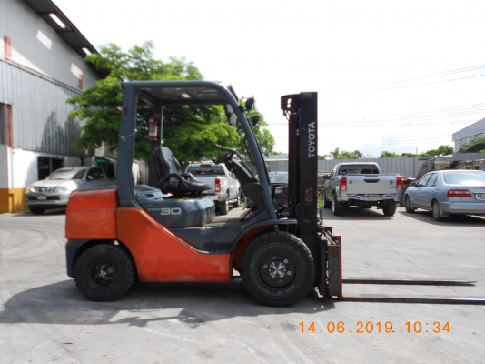 ขายจ้า รถสวยๆราคาถูก TOYOTA 8FD30 เสา3เมตร