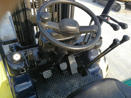 ขายรถนำเข้าจากญี่ปุ่น คันนี้สวยมาก KOMATSU 3ตัน เสาสูง 6เมตร โทร.090-986-2521 อ๊อบ