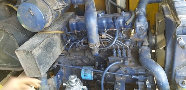 ขาย KOMATSU PC40-3 สภาพพร้อมใช้ราคา 170,000