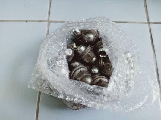 ขายล้อแม็กซ์ Pajero Sport 2014 สีเดิมซิลเวอร์ ขายล้อแม็กซ์ Pajero Sport 2014 สีเดิมซิลเวอร์