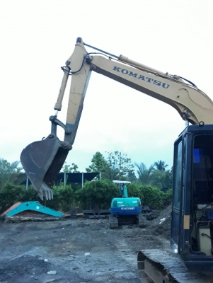 Komatsu PC60-5สภาพสวยเดิมๆ เครื่องดีปั้มแรงลูกเล่นครบ มีแอร์โซ่เฟรมหนา ใบแทรค45CM Komatsu PC60-5สภาพสวยเดิมๆ เครื่องดีปั้มแรงลูกเล่นครบ มีแอร์โซ่เฟรมหนา ใบแทรค45CM