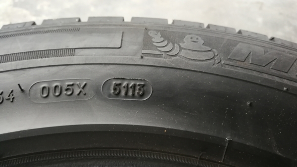 ขายยาง Michelin 215/70 R15 ปลายปี 13 ขายยาง Michelin 215/70 R15 ปลายปี 13