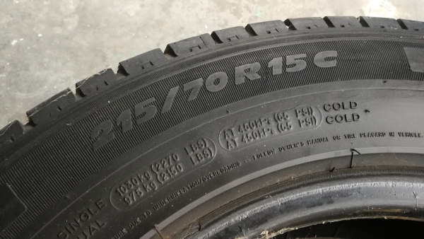 ขายยาง Michelin 215/70 R15 ปลายปี 13 ขายยาง Michelin 215/70 R15 ปลายปี 13
