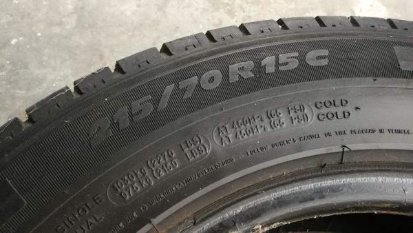 ขายยาง Michelin 215/70 R15 ปลายปี 13