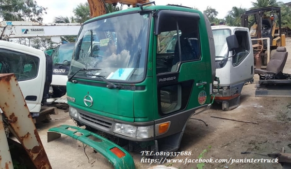 SALE*ลดล้างสต๊อค* สินค้าเก่านอก ขายถูกด่วนๆ หัวเก๋งรถบรรทุก 6 ล้อกลาง /  CABIN HINO FC2JJB  (รุ่นยกหัวได้/มีคัสซี /มีกระปุกพวงมาลัย /มีสายเกียร์)