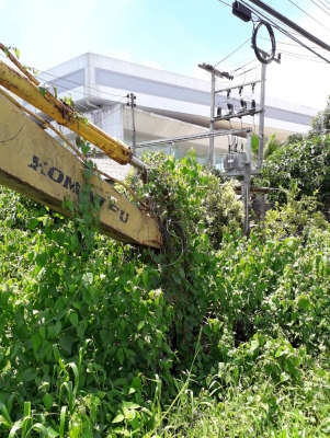 ขายรถแบคโฮ KOMATSU PW120-3 ราคา 180000 ขายรถแบคโฮ KOMATSU PW120-3 ราคา 180000