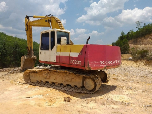 ขายรถแบคโฮ KOMATSU PC200-5 เอกสารอินวอย ระบบไฟเต็ม ราคา 500000 ขายรถแบคโฮ KOMATSU PC200-5 เอกสารอินวอย ระบบไฟเต็ม ราคา 500000