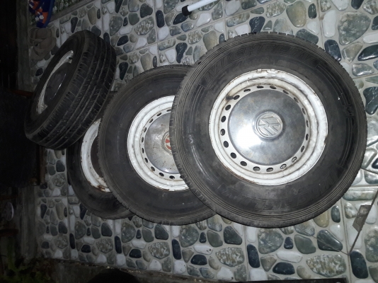ขายกะทะล้อพร้อมยางรถโฟล์คตู้แตงโมขอบ 14"