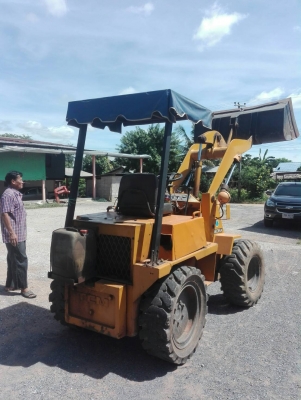 รถตักล้อยางCTM808A เอวออน รถสวย เก่านอก ใช้งานเมืองไทยได้ไหมนาน สนใจโทร 098-635-9769