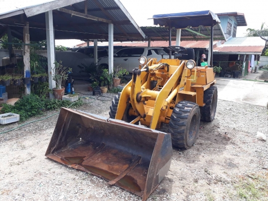 รถตักล้อยางCTM808A เอวออน รถสวย เก่านอก ใช้งานเมืองไทยได้ไหมนาน สนใจโทร 098-635-9769