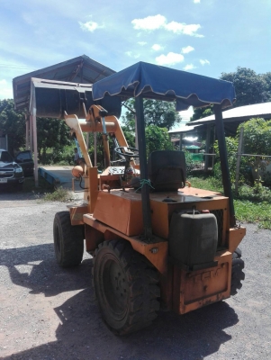 รถตักล้อยางCTM808A เอวออน รถสวย เก่านอก ใช้งานเมืองไทยได้ไหมนาน สนใจโทร 098-635-9769