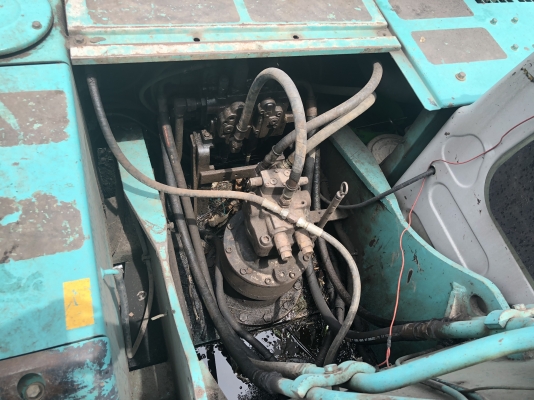 ขายรถแบคโฮ KOBELCO SK200 YN10 แอร์ไฟฟ้าเล่มทะเบียนพร้อม สนใจโทร 081-970-1072