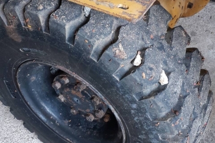 ขาย!! >>> รถตักเล็ก Komatsu SD07L ราคาคุยกันได้ <<< เบอร์ติดต่อ 098-7155789 086-4631102