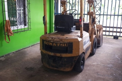 ขาย!! >>> รถตักเล็ก Komatsu SD07L ราคาคุยกันได้ <<< เบอร์ติดต่อ 098-7155789 086-4631102