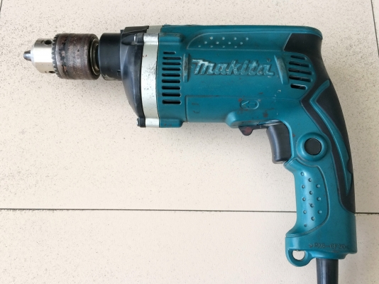 สว่านกระแทกไฟฟ้า Makita รุ่น HP1630