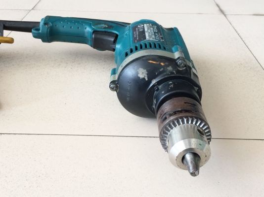 สว่านกระแทกไฟฟ้า Makita รุ่น HP1630