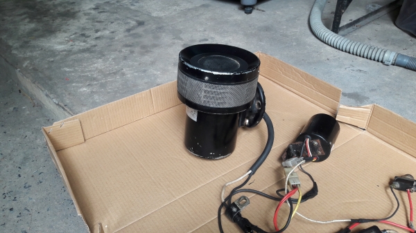 มอเตอร์ไซเรนรถตำรวจญี่ปุ่น