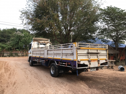 ขาย. Isuzu. 210. ยาว6.5 เมตร ขาย. Isuzu. 210. ยาว6.5 เมตร