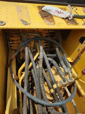 ขายด่วน!! Komatsu PC200-8MO ไมล์ ชม.7,900 สภาพสวยๆค่ะ ขายด่วน!! Komatsu PC200-8MO ไมล์ ชม.7,900 สภาพสวยๆค่ะ
