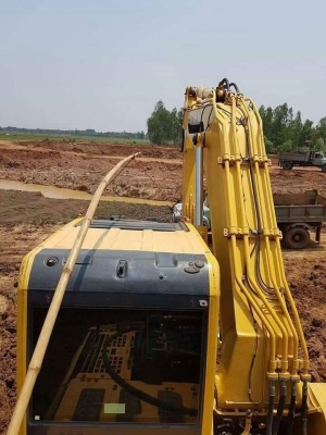 ขายด่วน!! Komatsu PC200-8MO ไมล์ ชม.7,900 สภาพสวยๆค่ะ ขายด่วน!! Komatsu PC200-8MO ไมล์ ชม.7,900 สภาพสวยๆค่ะ
