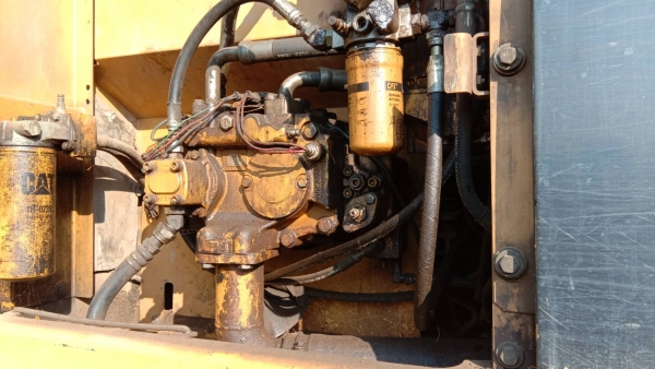 ขายCAT320D ไฟเต็มเอกสารเล่มทะเบียนราคา 1,550,000