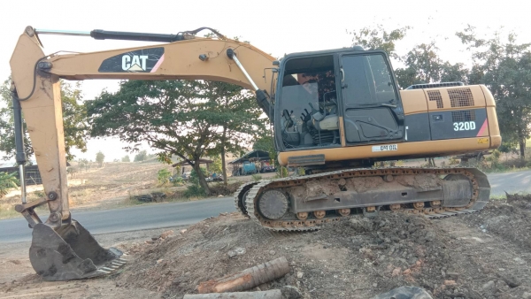 ขายCAT320D ไฟเต็มเอกสารเล่มทะเบียนราคา 1,550,000