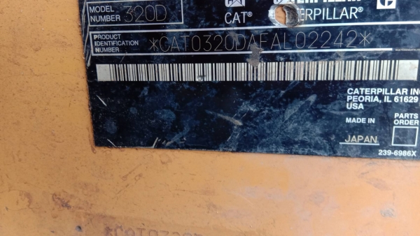 ขายCAT320D ไฟเต็มเอกสารเล่มทะเบียนราคา 1,550,000