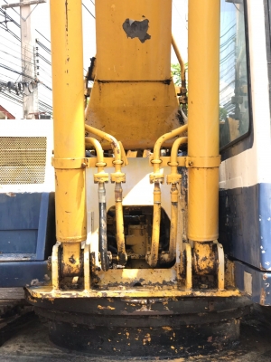 ขาย KOMATSU PC200 LC-5 สนใจติดต่อเบอร์ใหม่ 095-2352924