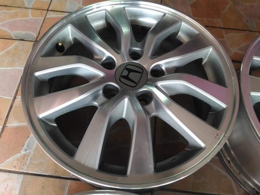 ล้อเปล่า Honda Odyssey ขอบ 16*6.5,ET55,5h114.3 สภาพสวย เดิมๆ ทั้งชุด 4,900.- เทิร์นได้ใส่ฟรี