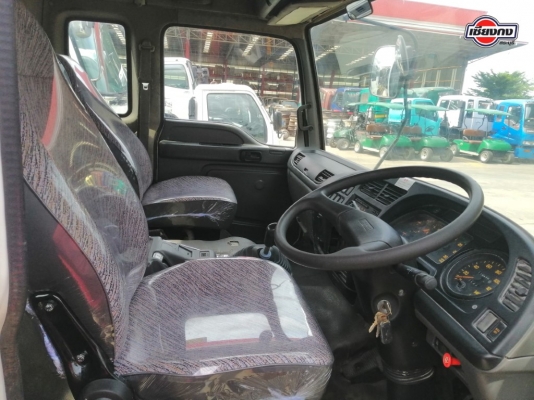 หัวเก๋ง  ISUZU DECA 2 ใบปัด สีขาว