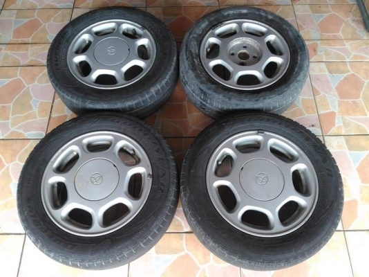 ล้อเดิม Toyota Corolla ขอบ 14(4/100) ยาง Goodyear 185 65 14 ปี 12 ยางใช้ได้ 3 เส้น แถมไป ไม่แยก ฝาหาย 1 ฝา น็อตไม่มี ขายถูก ทั้งชุด 1500.-NET *** ยกเองหน้าร้านเท่านั้น งดส่ง ตจว.ค่ะ