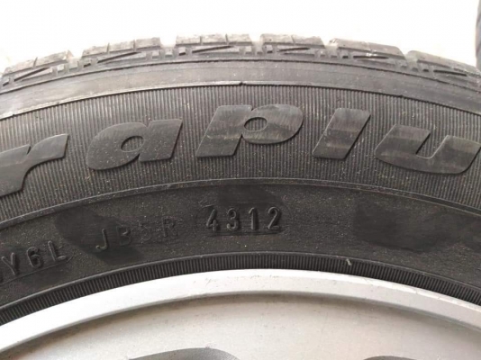 ล้อเดิม Toyota Corolla ขอบ 14(4/100) ยาง Goodyear 185 65 14 ปี 12 ยางใช้ได้ 3 เส้น แถมไป ไม่แยก ฝาหาย 1 ฝา น็อตไม่มี ขายถูก ทั้งชุด 1500.-NET *** ยกเองหน้าร้านเท่านั้น งดส่ง ตจว.ค่ะ ล้อเดิม Toyota Corolla ขอบ 14(4/100) ยาง Goodyear 185 65 14 ปี 12 ยางใช้ได้ 3 เส้น แถมไป ไม่แยก ฝาหาย 1 ฝา น็อตไม่มี ขายถูก ทั้งชุด 1500.-NET *** ยกเองหน้าร้านเท่านั้น งดส่ง ตจว.ค่ะ