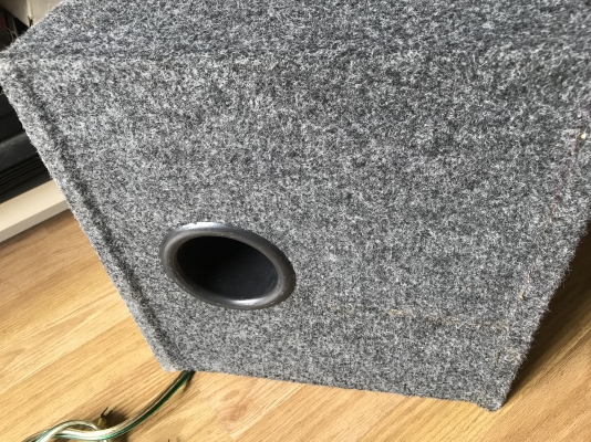 sub 12 นิ้ว precision power พร้อมตู้ sub 12 นิ้ว precision power พร้อมตู้