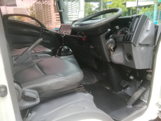 6 ล้อกลาง EURO3 ISUZU NQR 175 แรงม้า คอมมอนเรว * ยาว 5.50 ม.* รถสวยเดิม+สภาพพร้อมใช้งาน * รถห้างแท้ 6 ล้อกลาง EURO3 ISUZU NQR 175 แรงม้า คอมมอนเรว * ยาว 5.50 ม.* รถสวยเดิม+สภาพพร้อมใช้งาน * รถห้างแท้