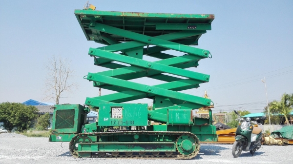เอ็กลิฟท์ตีนตะขาบญี่ปุ่น X-LIFT NICHI JAPAN เครื่องยนต์ดีเซล ISUZU 4 สูบ ความสามารถ ยกสูง 12 เมตร รั