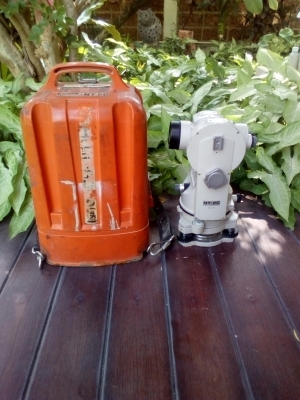 กล้องวัดมุม NIKON รุ่น NT-2C สภาพ90\%สวยมากๆราคาถูกมากๆ10000 บาท พร้อมใช้งานได้เลย กล้องผลิตญี่ปุ่นเเท้ๆ MADE IN JAPAN สนใจจริงโทรคุยได้เลยครับ tel 087-0080205 golf กล้องวัดมุม NIKON รุ่น NT-2C สภาพ90\%สวยมากๆราคาถูกมากๆ10000 บาท พร้อมใช้งานได้เลย กล้องผลิตญี่ปุ่นเเท้ๆ MADE IN JAPAN สนใจจริงโทรคุยได้เลยครับ tel 087-0080205 golf