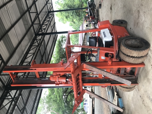 ขายรถโฟล์คลิป 2.5 ตัน ดีเซล เสาสูง 4.5 เมตร เกียธรรมดา งาเท พร้อมใช้งาน