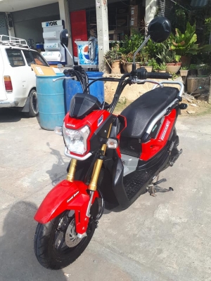 Honda Zoomer X สีแดงดำ เรือนไมล์ดิจิตอล ปี 2559 ตัวท๊อป โฉมใหม่ล่าสุด