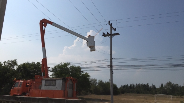 รถเครนกระเช้าไฟฟ้า