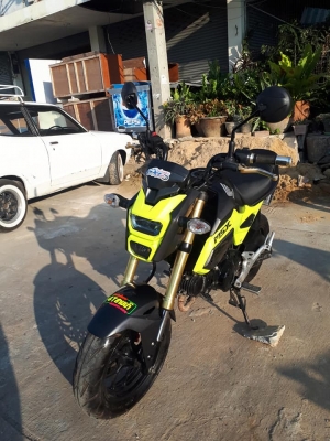 รุ่นใหม่ล่าสุด MSX 125 SF สีดำเหลือง ปลายปี 2560 อย่างหล่อมาก ดูสปอร์ตสุดๆ รุ่นใหม่ล่าสุด MSX 125 SF สีดำเหลือง ปลายปี 2560 อย่างหล่อมาก ดูสปอร์ตสุดๆ