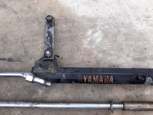 กระบอกเลี้ยวไฮดรอลิค YAMAHA สภาพดี