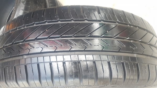ขายยาง\% 185/65/14 ปี 2015 GOODYEAR  4 เส้น
