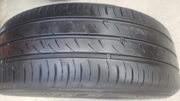 ขายยาง\% 185/65/14 ปี 17 HUMHO 4 เส้น ขายยาง\% 185/65/14 ปี 17 HUMHO 4 เส้น