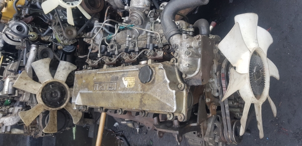 เครื่องยนต์ Isuzu  4HF1 130 แรงม้า เครื่องไทย